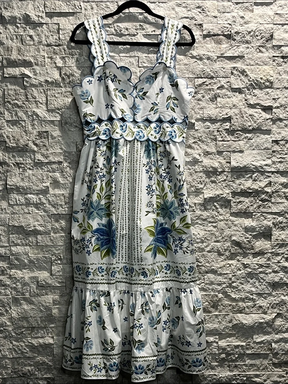 FARM Rio Sleeveless Scallop-Trim Printed Midi Dress Sz-M - Picture 4 of 15